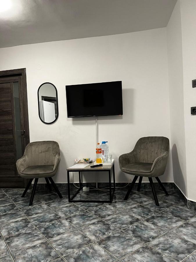 Ene Apart Oradea Free Parking 外观 照片